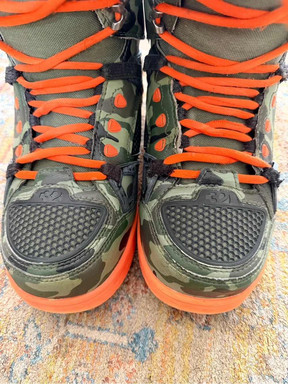 ThirtyTwo Scott Stevens Signature Snowboard Boots Mens 9 Camo Orange Lace-Up